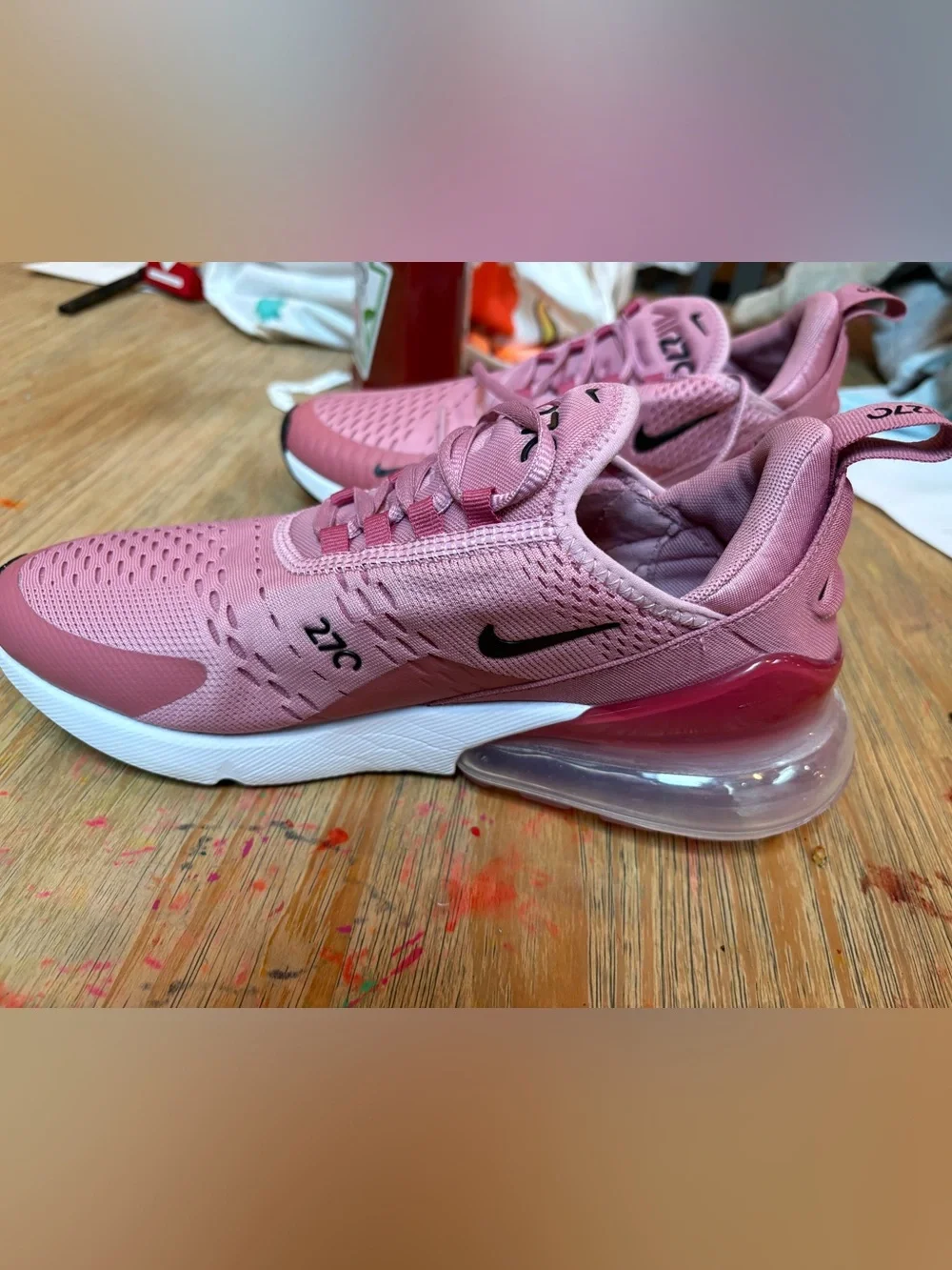 NWOT Nike Women's Air Max 270 Pink and Black Low-Top Sneakers